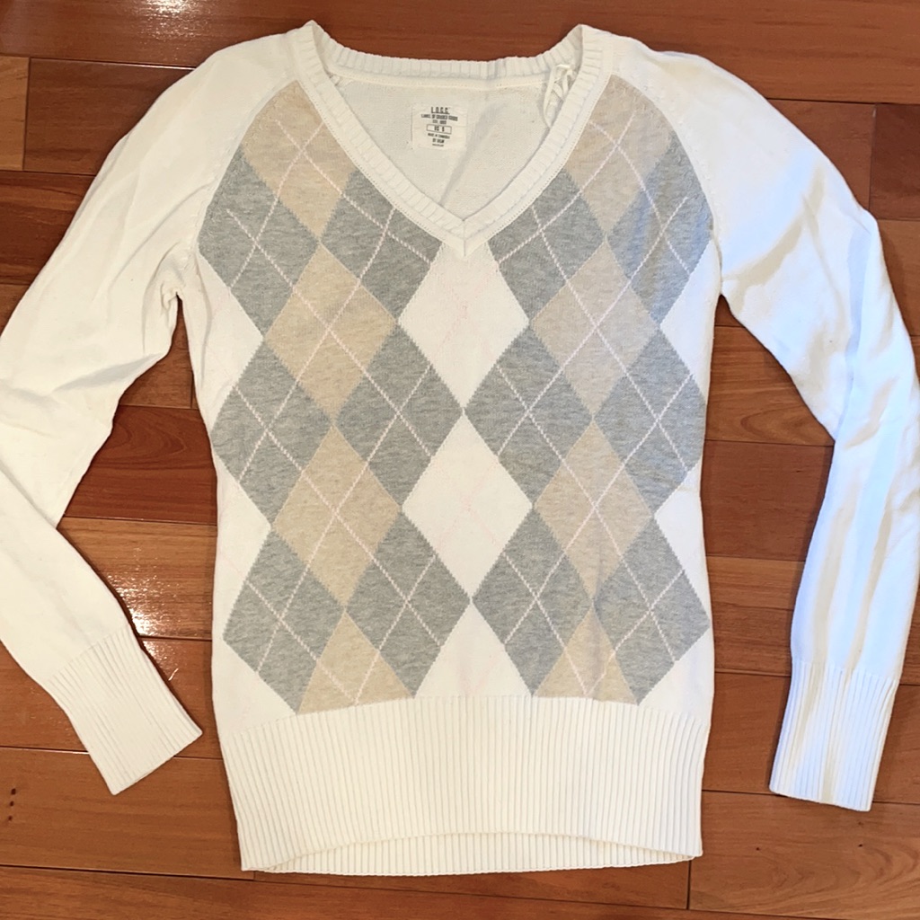 Small Argyle Pattern Sweater